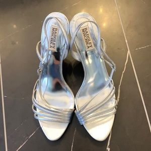 Badgley Mischka silver heels sz. 9.5